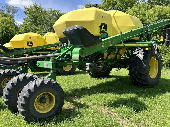 2016 John Deere 1890 Air Seeder