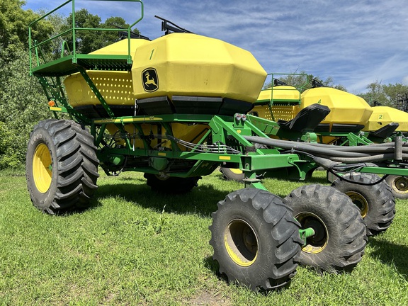 2016 John Deere 1890 Air Seeder