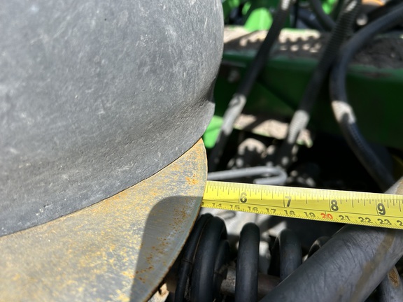 2016 John Deere 1890 Air Seeder