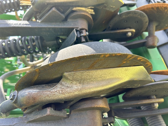 2016 John Deere 1890 Air Seeder