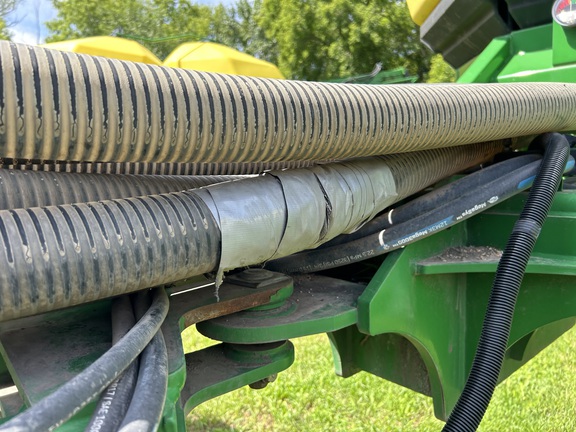 2016 John Deere 1890 Air Seeder