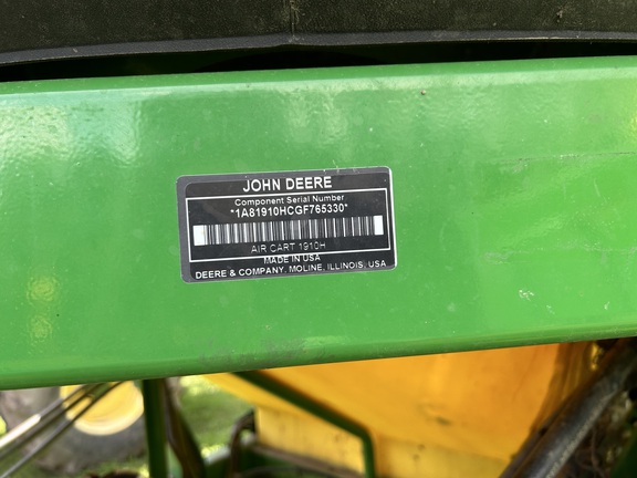 2016 John Deere 1890 Air Seeder