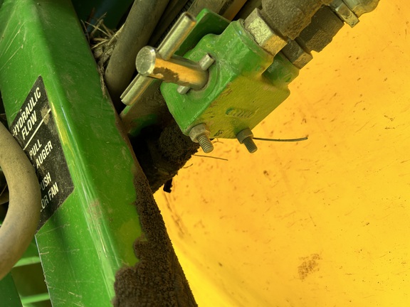 2009 John Deere 1890 Air Seeder