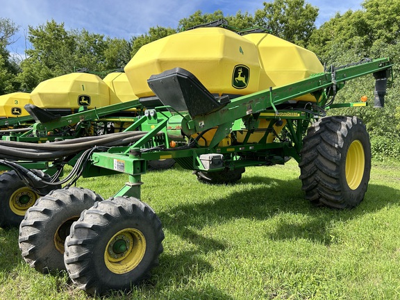 2014 John Deere 1890 Air Seeder