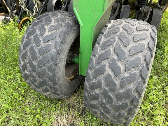 2016 John Deere 1890 Air Seeder