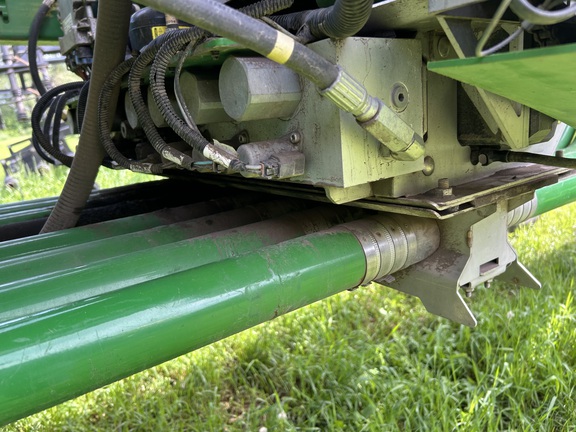 2016 John Deere 1890 Air Seeder