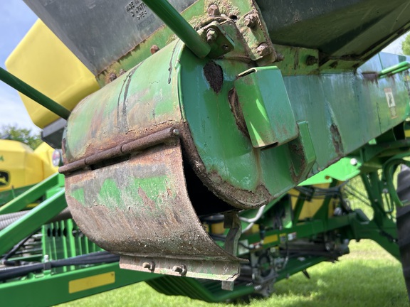 2016 John Deere 1890 Air Seeder