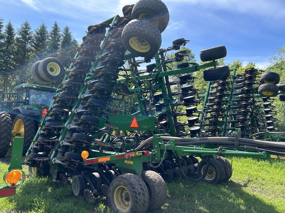 2009 John Deere 1890 Air Seeder