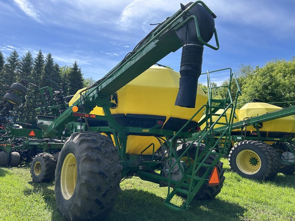 2009 John Deere 1890 Air Seeder