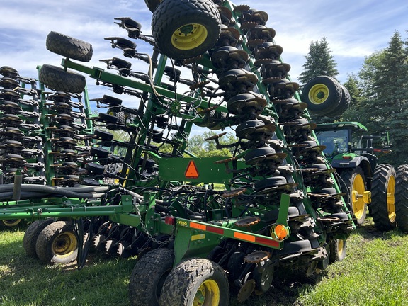 2009 John Deere 1890 Air Seeder