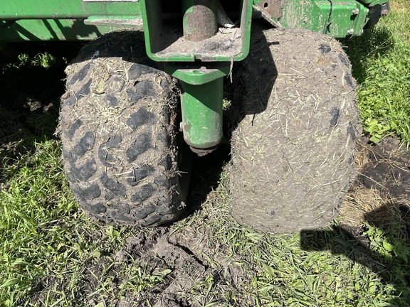 2009 John Deere 1890 Air Seeder