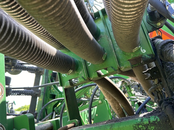 2009 John Deere 1890 Air Seeder