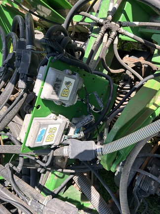 2009 John Deere 1890 Air Seeder