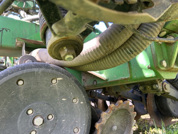 2009 John Deere 1890 Air Seeder