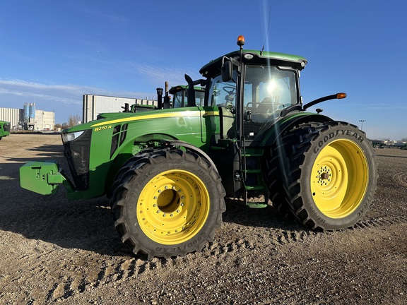 2014 John Deere 8270R Tractor