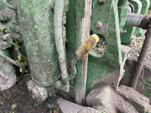 2013 John Deere 7260R Tractor