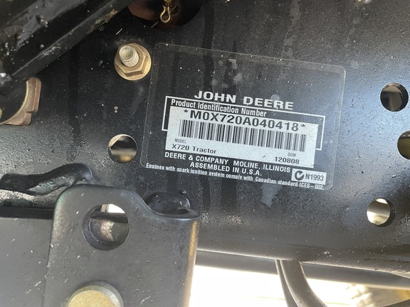 2009 John Deere X720 Garden Tractor