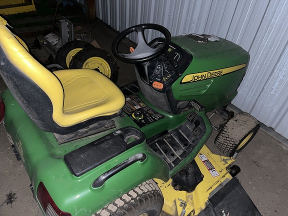 2009 John Deere X720 Garden Tractor