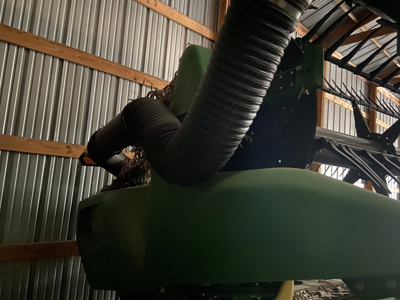2022 John Deere RD35F Header Combine