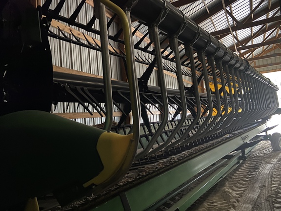 2022 John Deere RD35F Header Combine