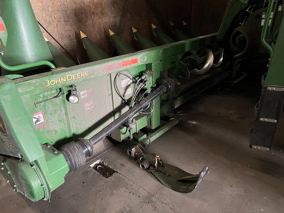 2014 John Deere 608C Header Corn Head