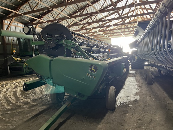 2014 John Deere 635FD Header Combine