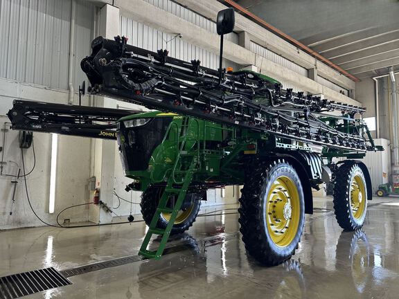 2018 John Deere R4045 Sprayer/High Clearance