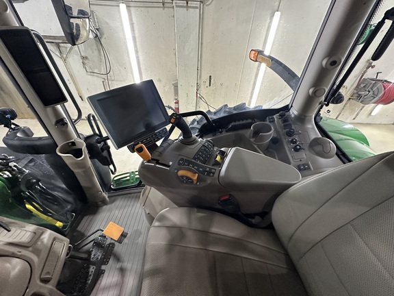 2023 John Deere 6R 175 Tractor