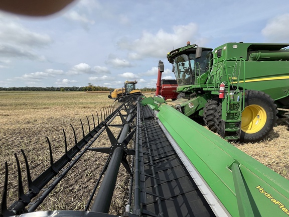 2015 John Deere 640FD Header Combine