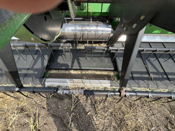 2013 John Deere 640FD Header Combine