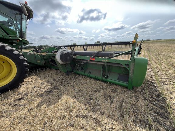 2013 John Deere 640FD Header Combine