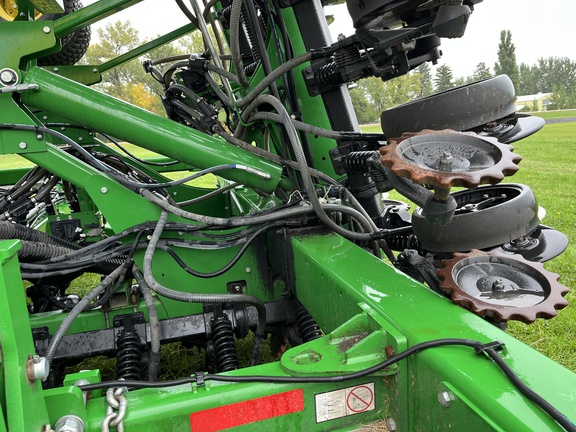 2021 John Deere 1890 Air Seeder