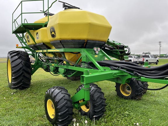 2021 John Deere 1890 Air Seeder