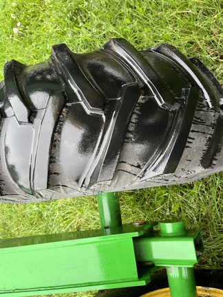 2021 John Deere 1890 Air Seeder