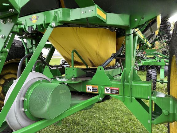 2021 John Deere 1890 Air Seeder