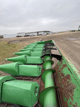 John Deere 822 Header Corn Head