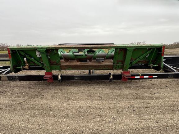 John Deere 822 Header Corn Head
