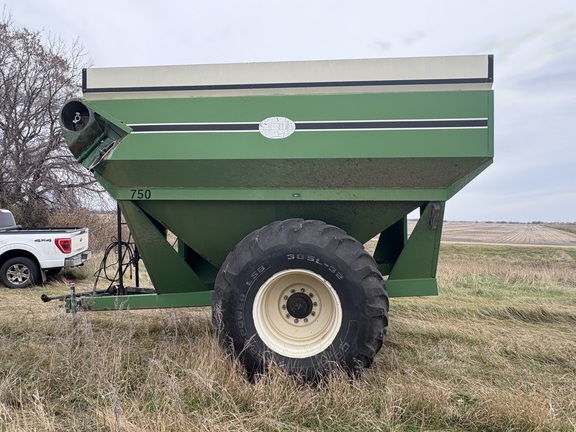 1994 J&M 750 - 14 Grain Cart