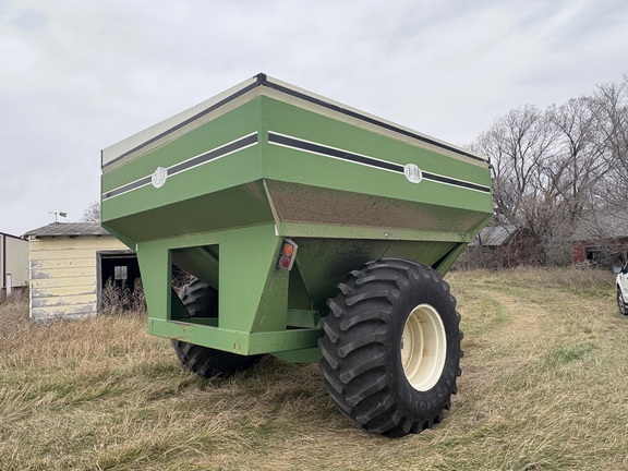 1994 J&M 750 - 14 Grain Cart