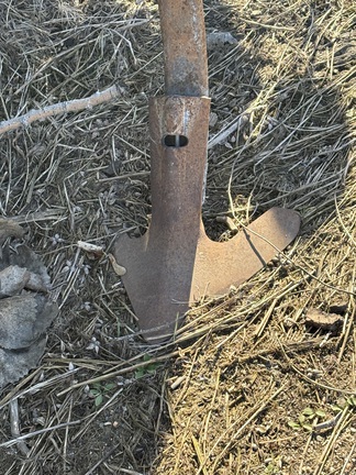 1994 John Deere 980 Field Cultivator