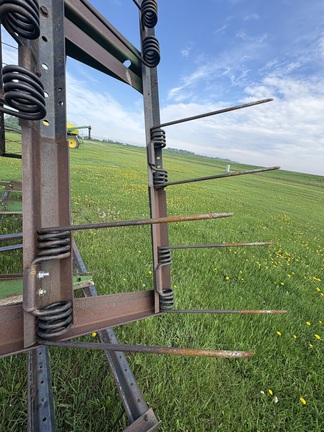 1994 John Deere 980 Field Cultivator