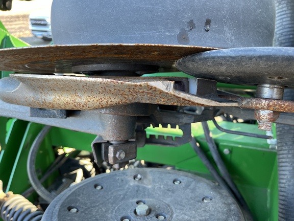 2010 John Deere 1890 Air Seeder