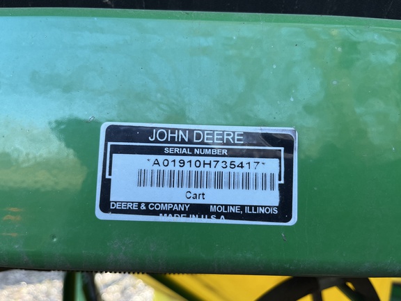 2010 John Deere 1890 Air Seeder
