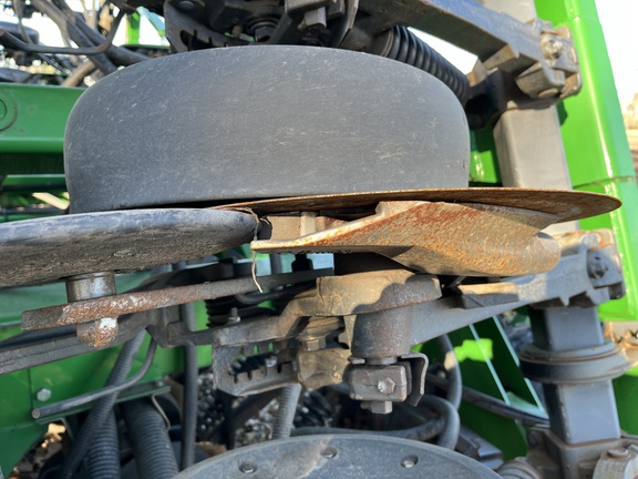 2010 John Deere 1890 Air Seeder