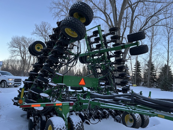 2010 John Deere 1890 Air Seeder