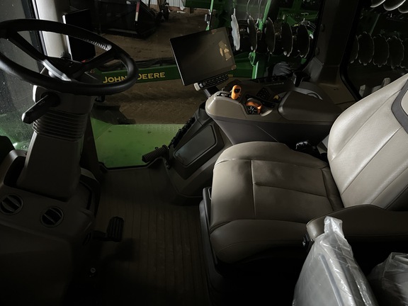 2024 John Deere 9R 590 Tractor 4WD