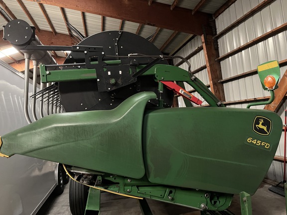 2017 John Deere 645FD Header Combine