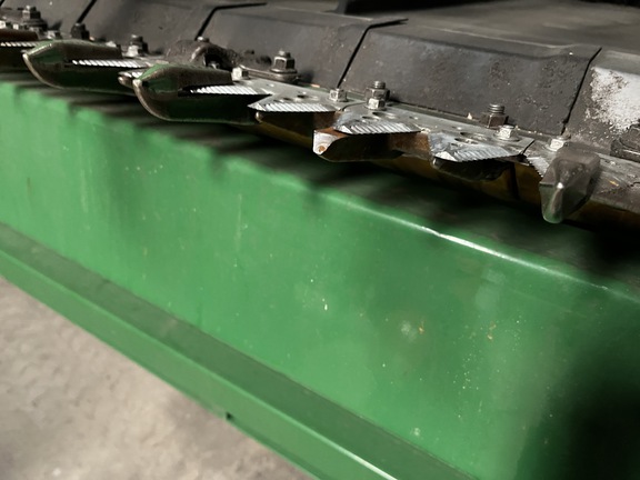 2017 John Deere 645FD Header Combine
