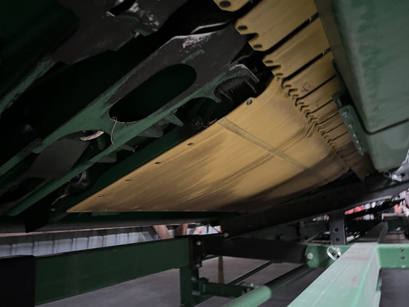 2017 John Deere 645FD Header Combine