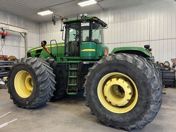 2010 John Deere 9430 Tractor 4WD